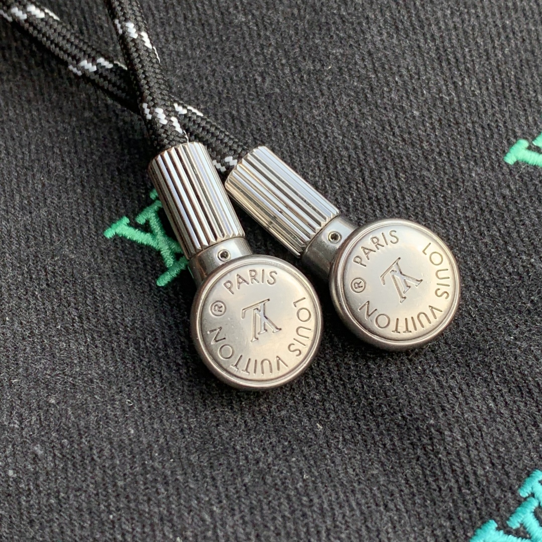 l0vis Vvtt0n montsouris backpack-32 x 40 x 19cm