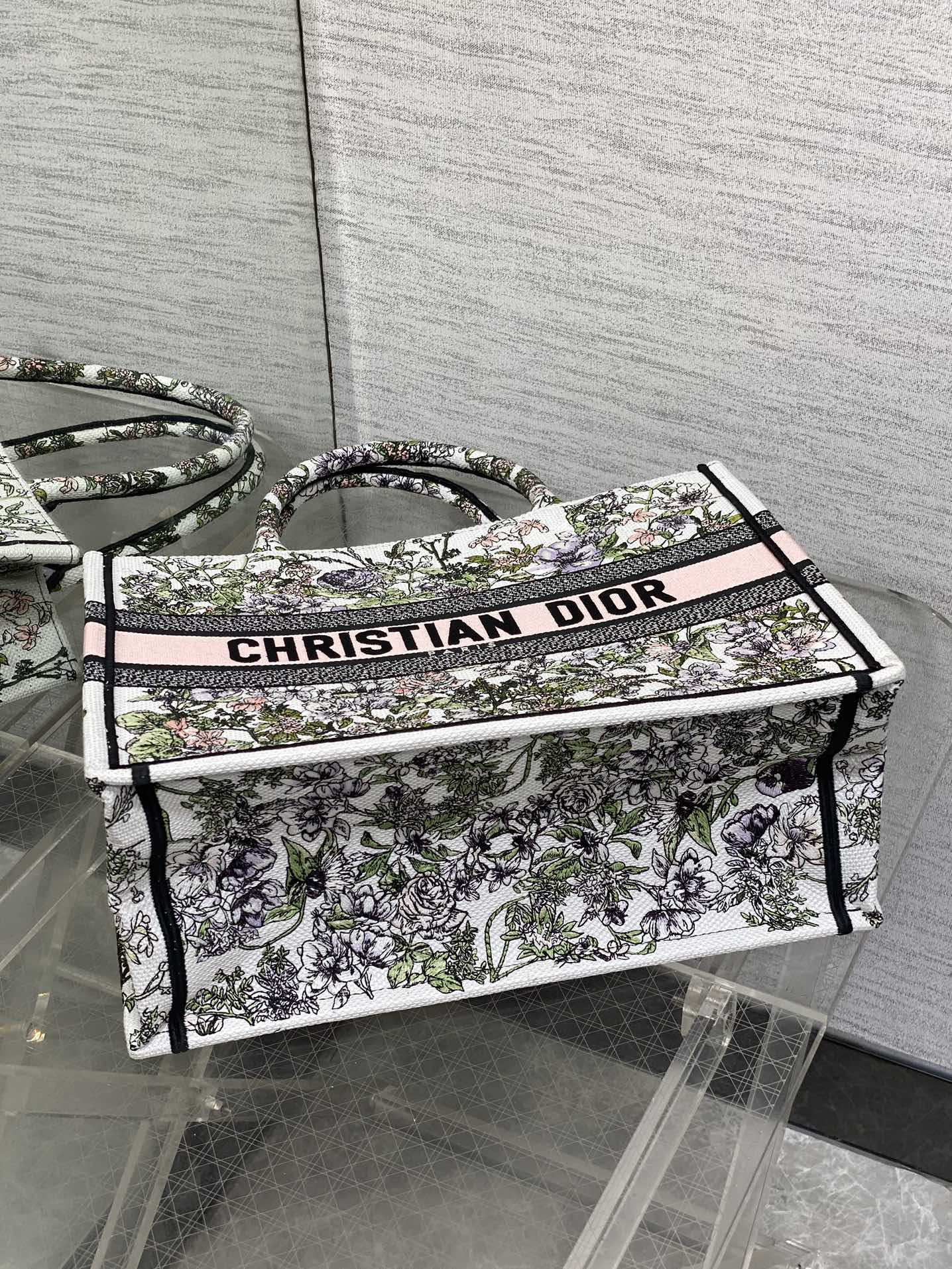 Diro Book Tote-36×16×27CM