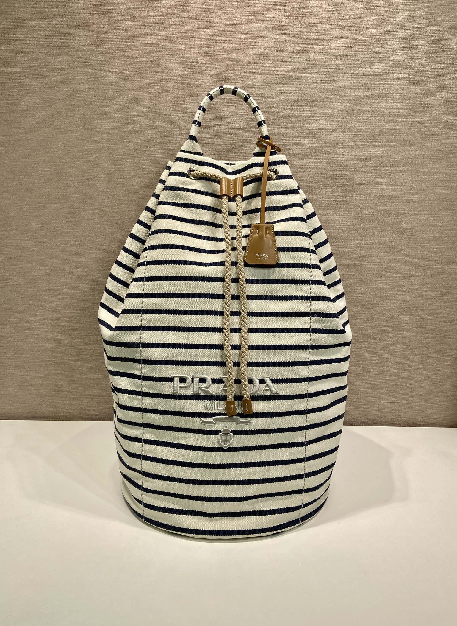 Pra*a 2vy011 bag-34*55*34cm