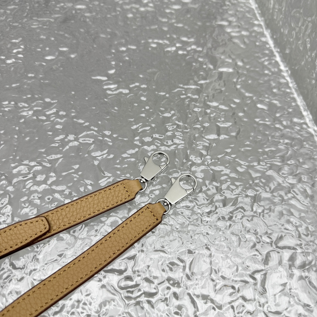 The R0w india 10 bag-24*8*19cm