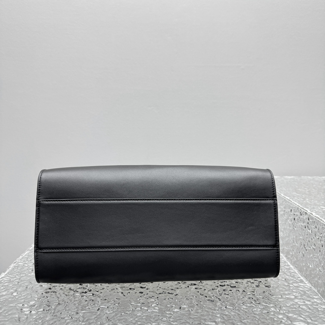 The R0w marlo 14 bag-35*26*16cm