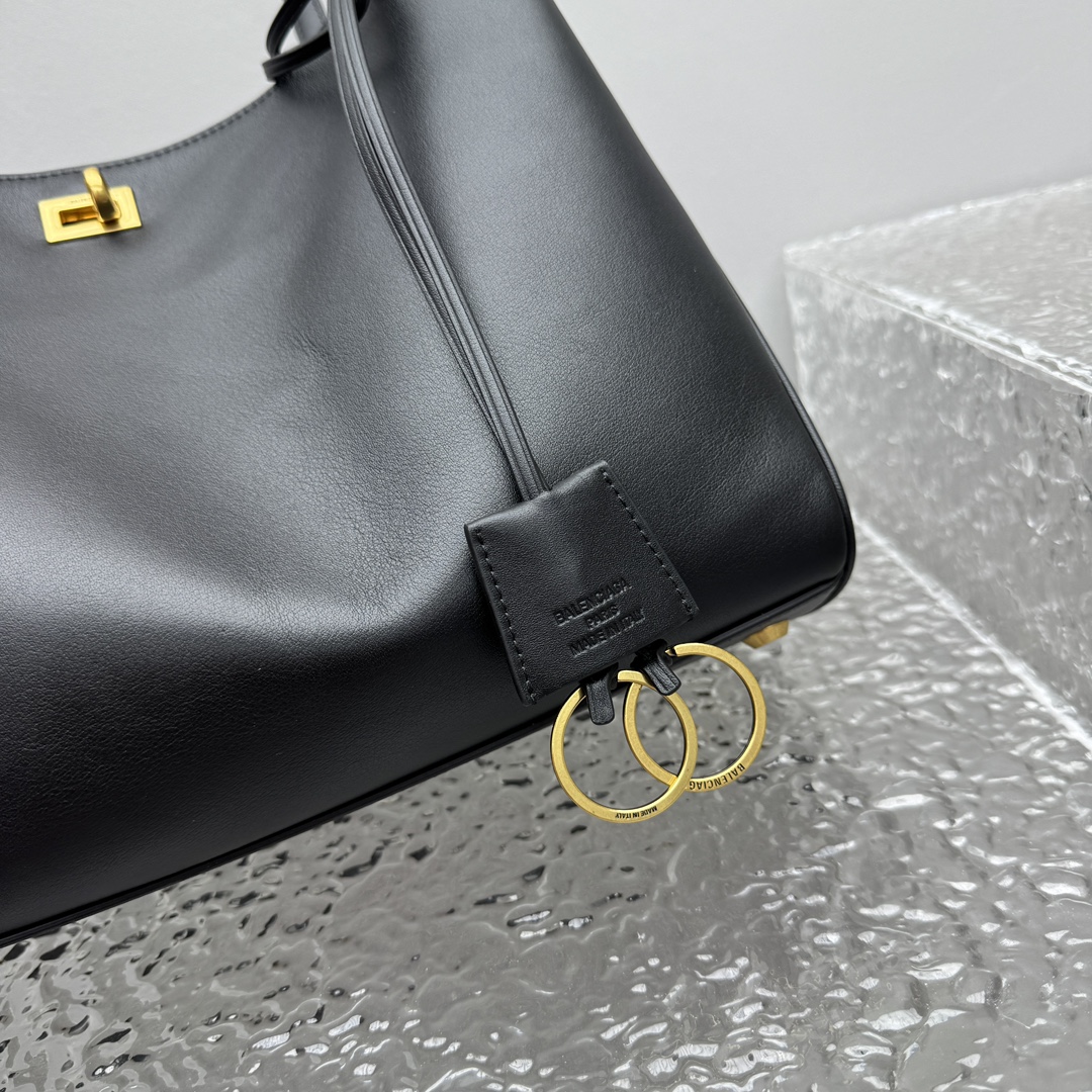 Ba1en*iaga tote bag-33*11*27cm