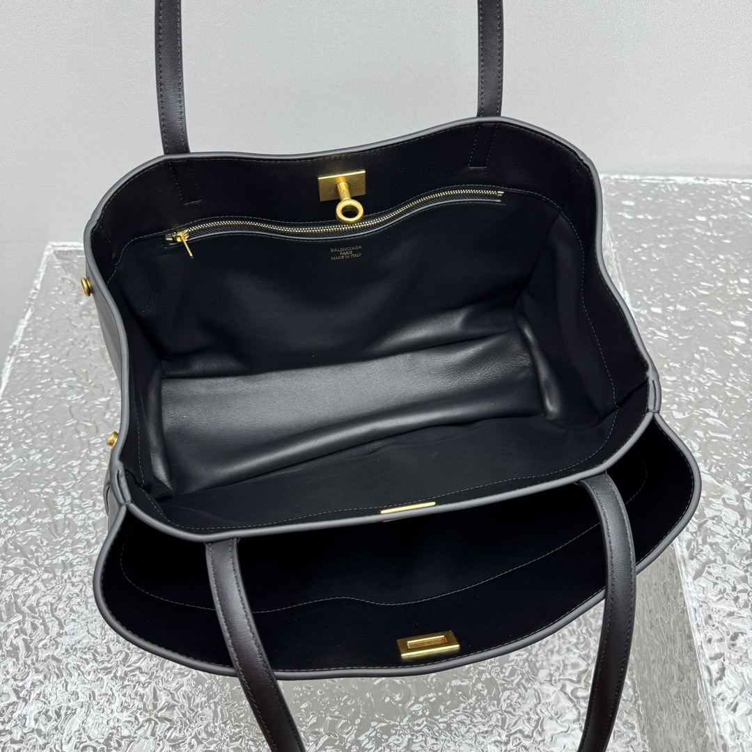 Ba1en*iaga tote bag-33*11*27cm