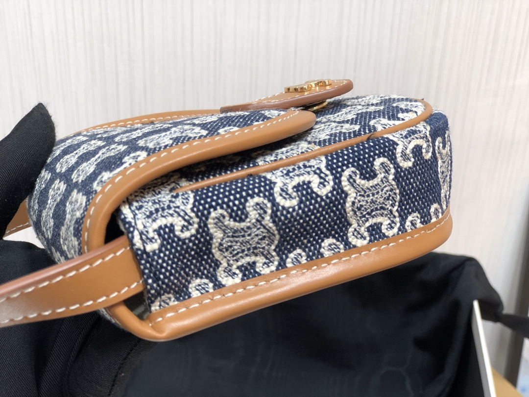 Celin Cabas Triomphe Handbags-15*11*4CM