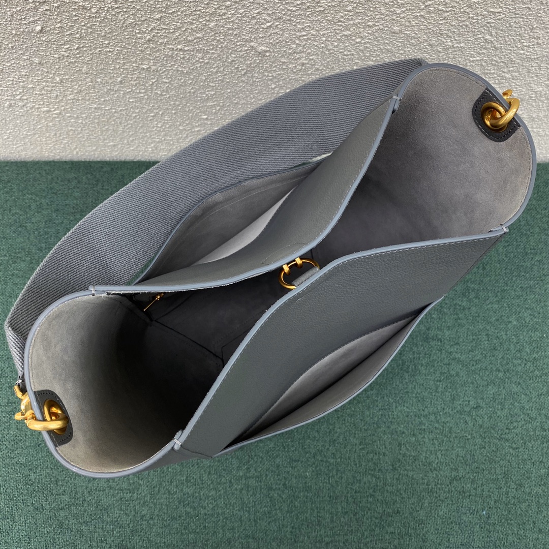 Ce**e sangle bag-23*17*33cm