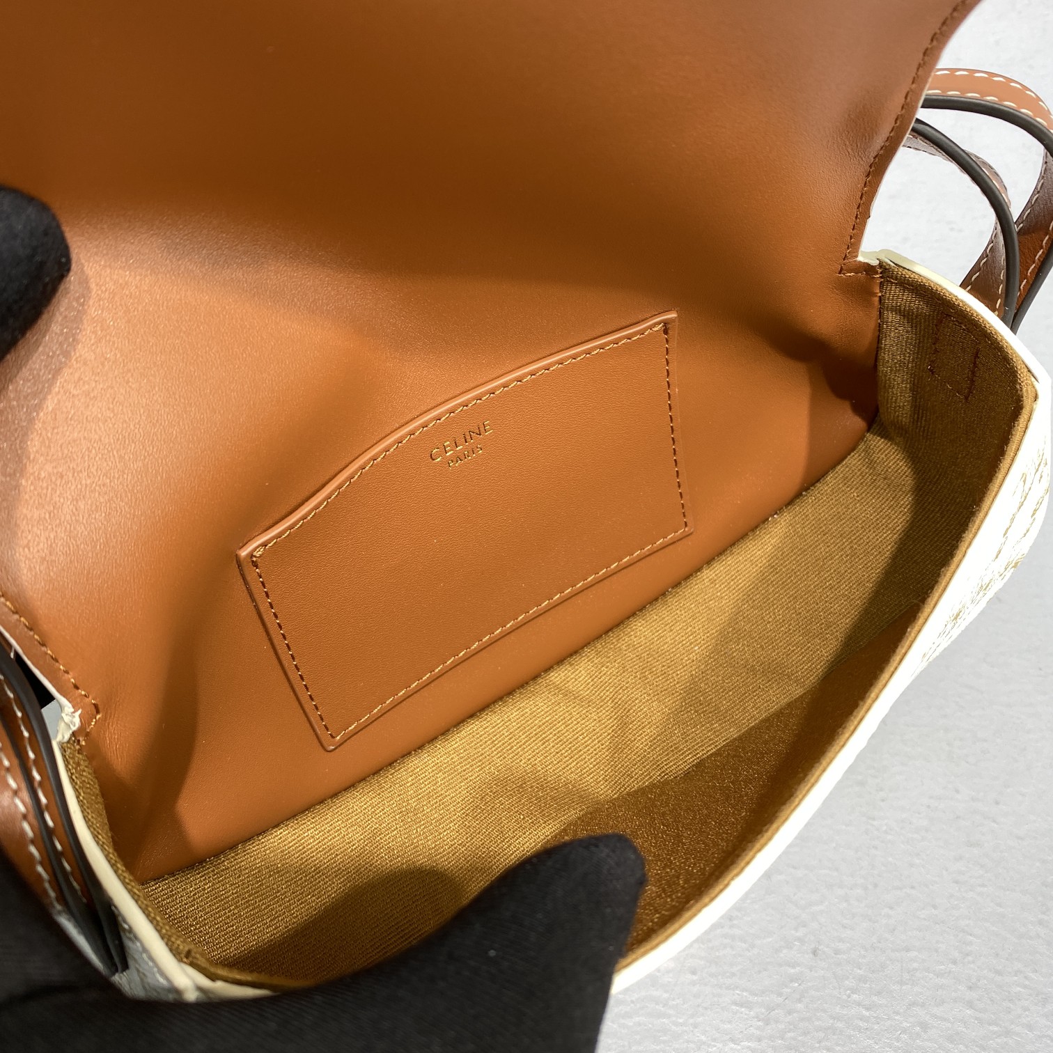 Celin Mini Tabou Clutch On Strap-18*8*5CM