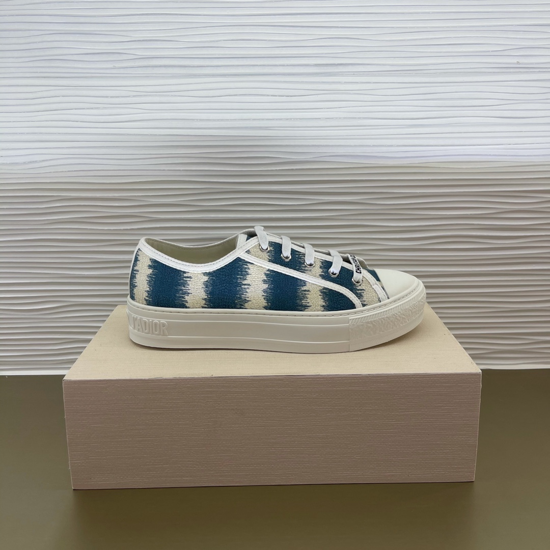 D*or sneakers