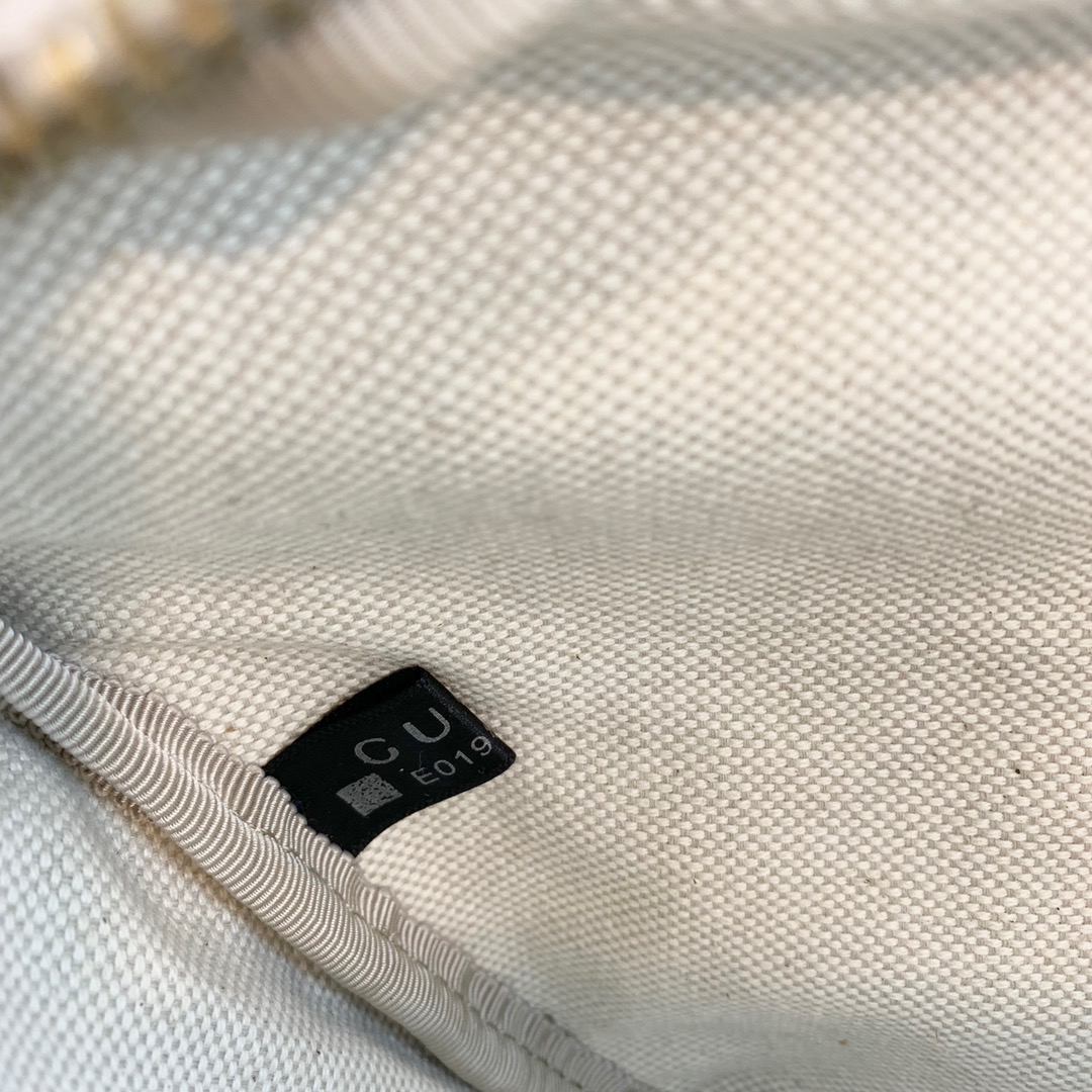 G*u*i waist bag-28×18×8cm