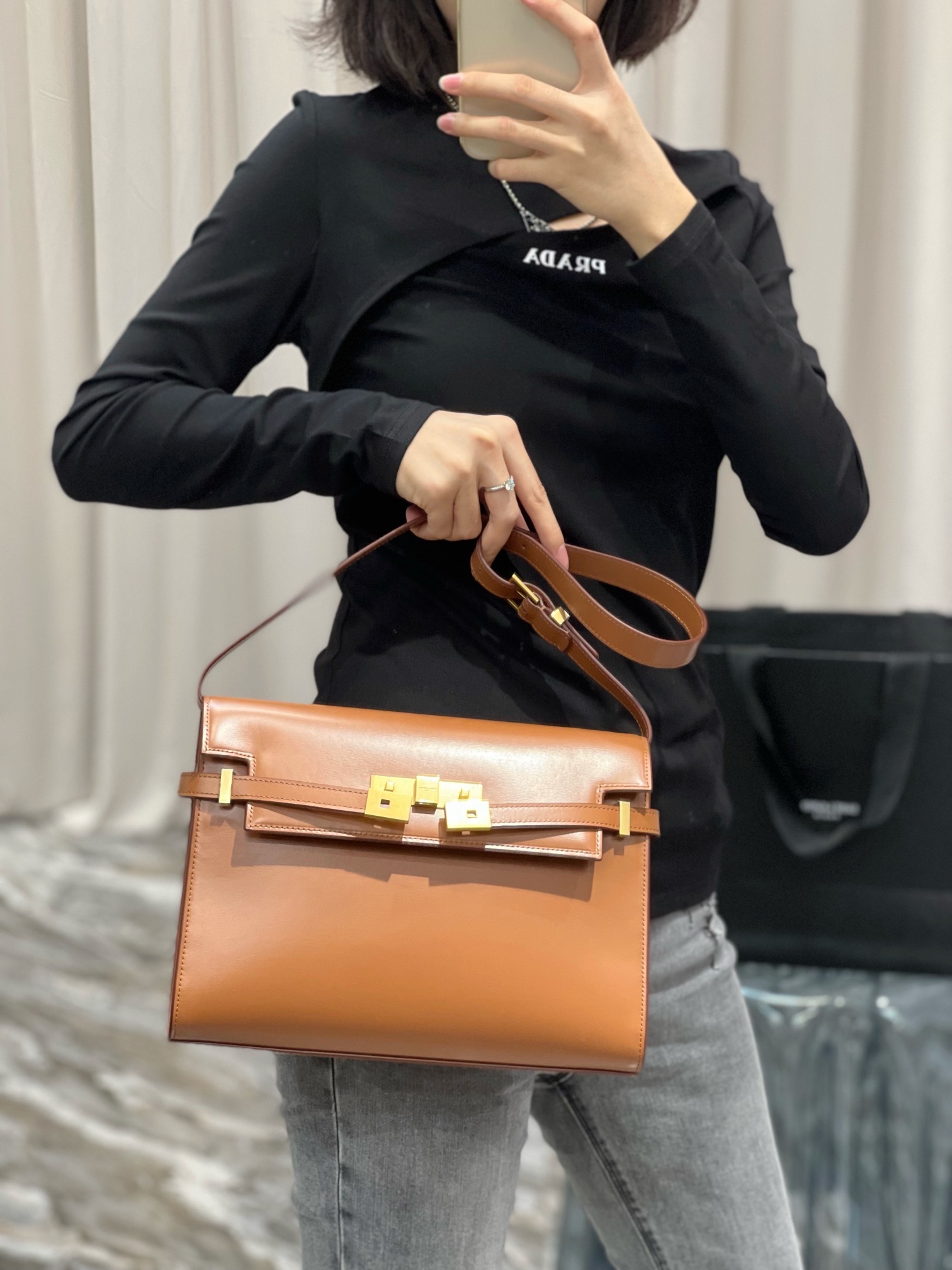 Y*L manhattan-29x20.5x7cm