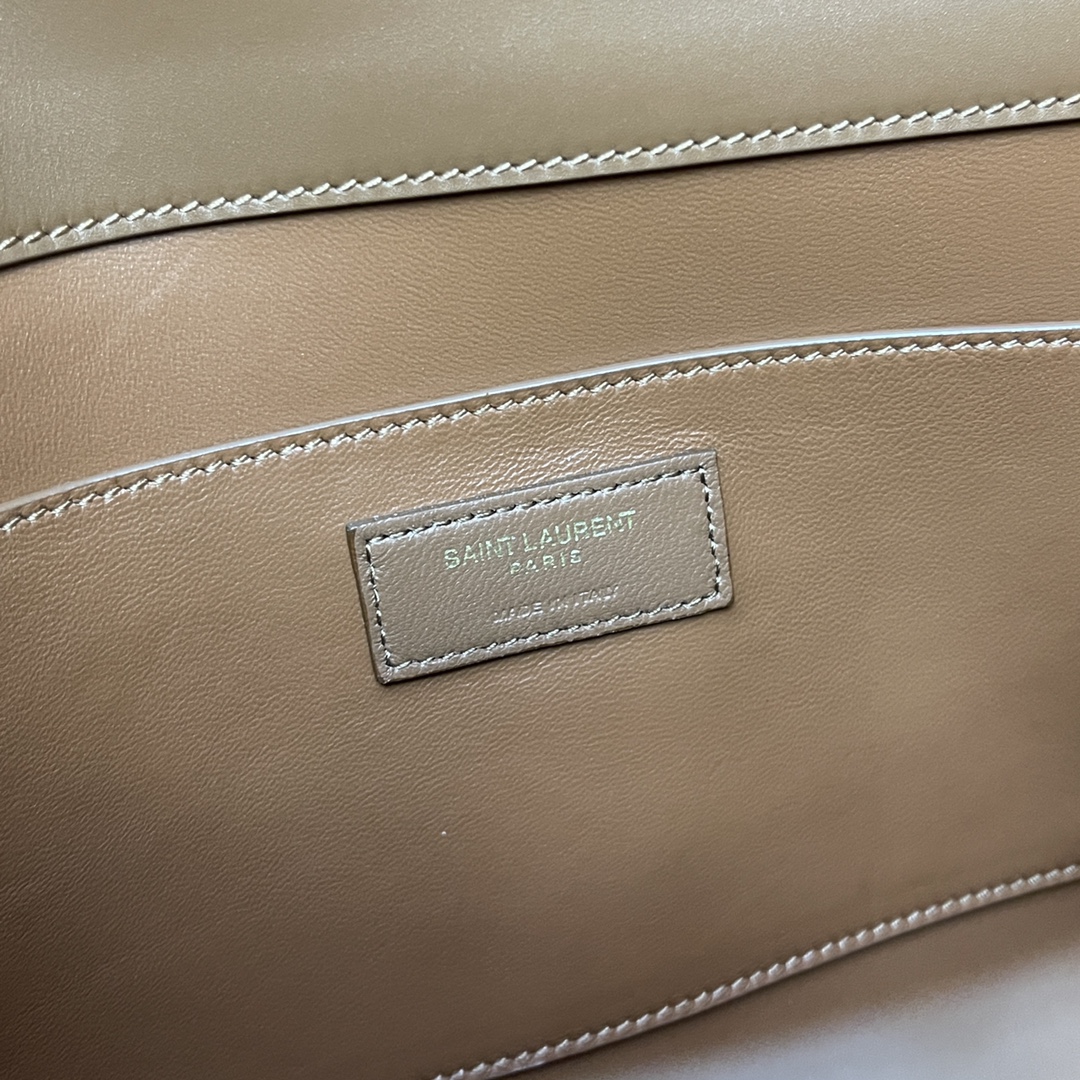 Y*L manhattan-29x20.5x7cm