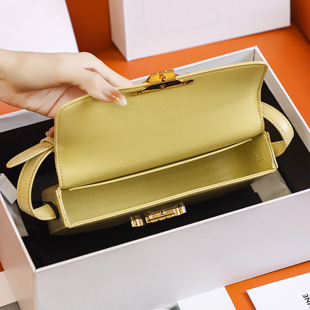 Ce**e triomphe shoulder bag