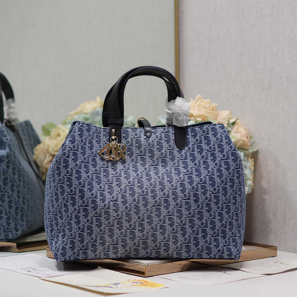 large D*or toujours bag