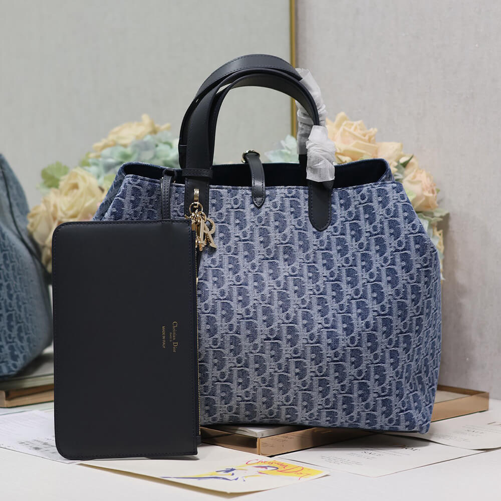 large D*or toujours bag