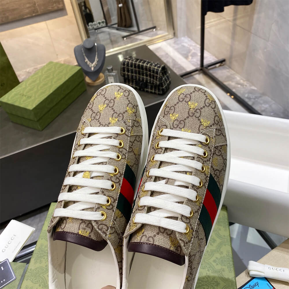 ace gg S*p*e sneaker with bees