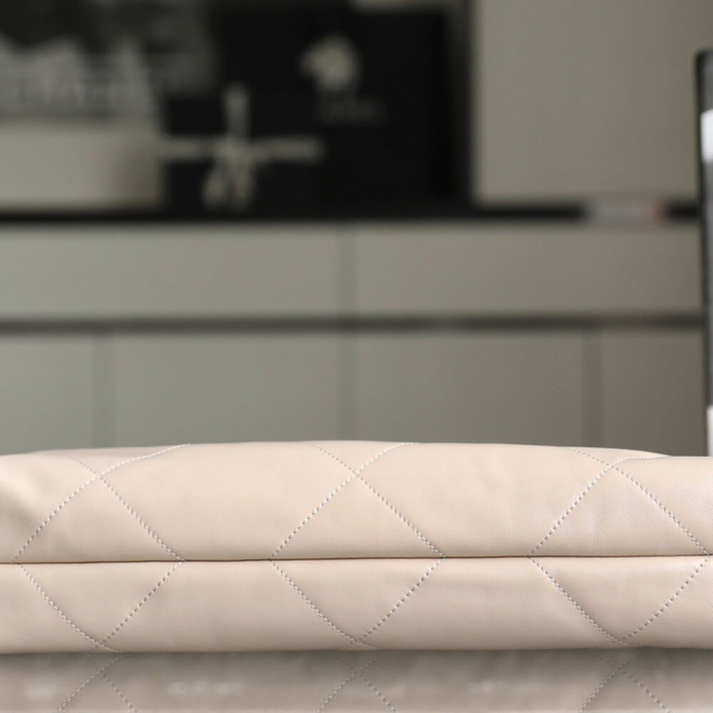 Ch*el 22 handbag(high-end grade)