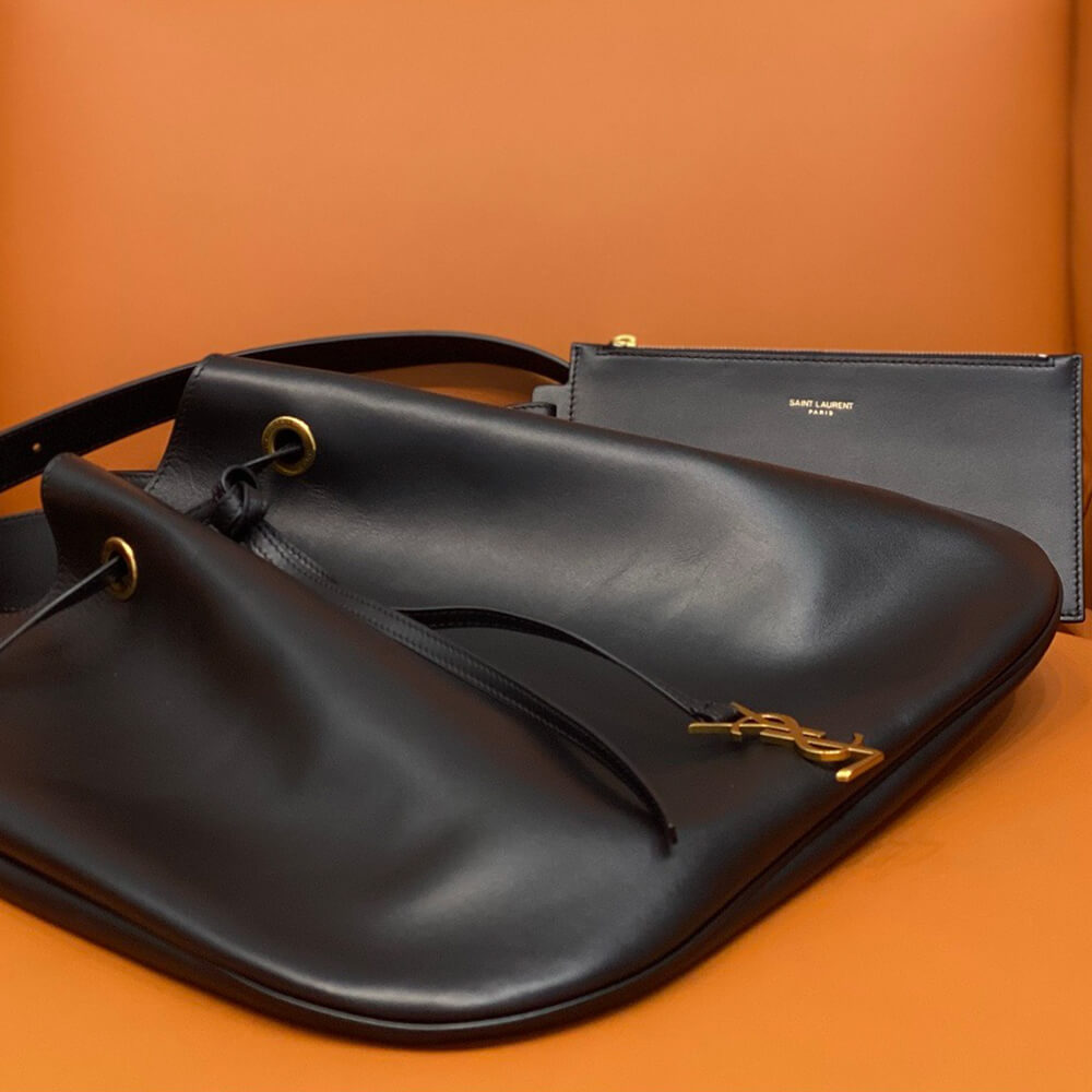 YSL PARIS VII large flat hobo bag in smooth leather(high-end grade)