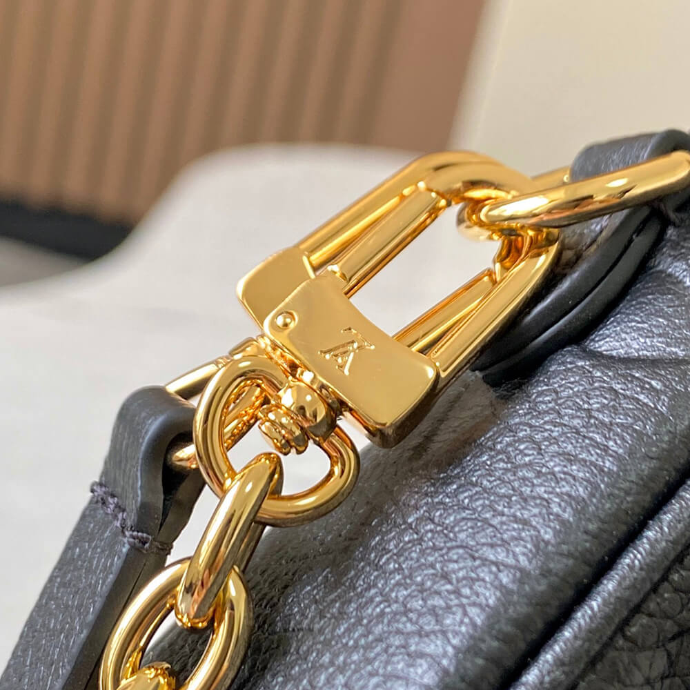 LV Wallet On Chain Ivy